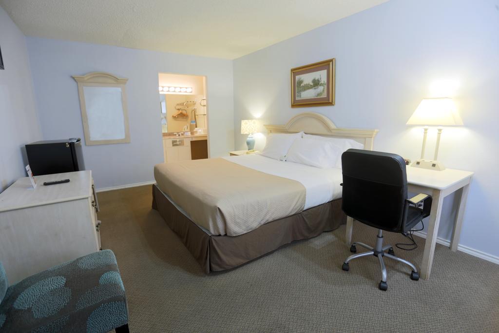 Victoria Palms Inn And Suites Donna Exterior foto